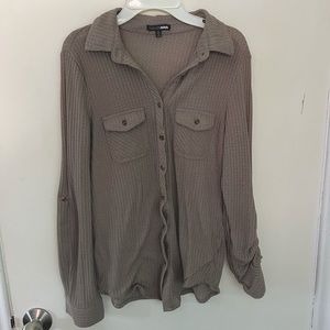 Fashion Nova Button Up🤎